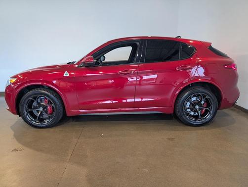 2018 Alfa Romeo Stelvio Quadrifoglio