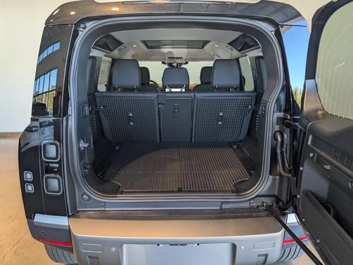 2026 Land Rover Defender S
