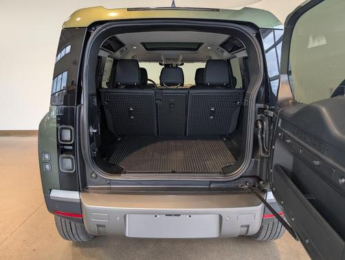 2026 Land Rover Defender S