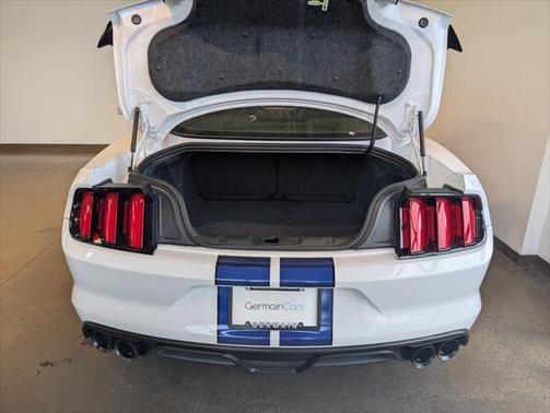 2016 Ford Shelby GT350 Base