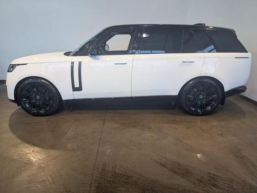 2025 Land Rover Range Rover P530 SE 7 Seat
