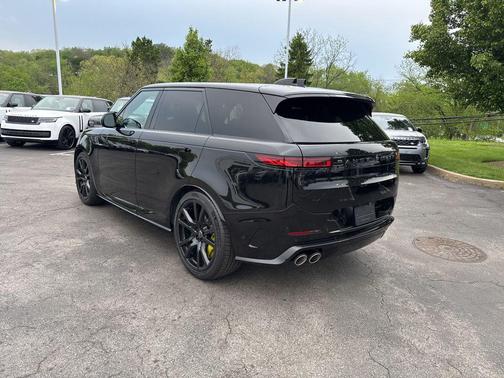 Obsidian Black SV Bespoke Ultra Metallic Gloss 2024 Land Rover Range Rover Sport SV Edition One Obsidian Black