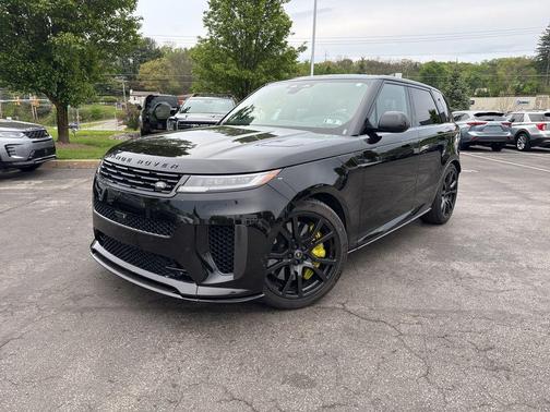 Obsidian Black SV Bespoke Ultra Metallic Gloss 2024 Land Rover Range Rover Sport SV Edition One Obsidian Black
