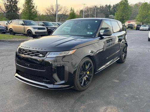 Obsidian Black SV Bespoke Ultra Metallic Gloss 2024 Land Rover Range Rover Sport SV Edition One Obsidian Black