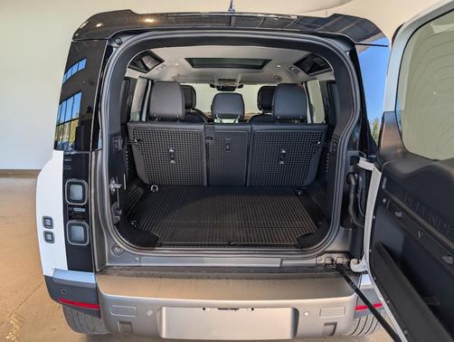 2026 Land Rover Defender S