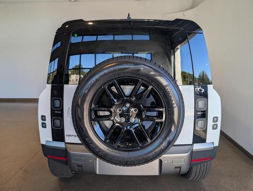 2026 Land Rover Defender S