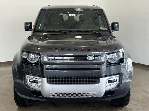 2025 Land Rover Defender 130 P300 S