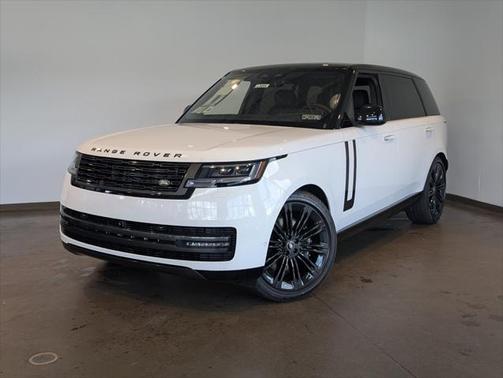 2025 Land Rover Range Rover P530 SE 7 Seat