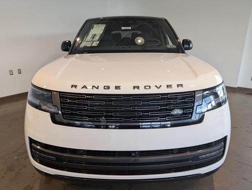 2025 Land Rover Range Rover P530 SE 7 Seat