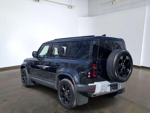 Santorini Black 2025 Land Rover Defender 110 P300