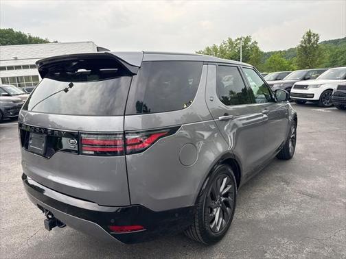 2022 Land Rover Discovery P360 S R-Dynamic