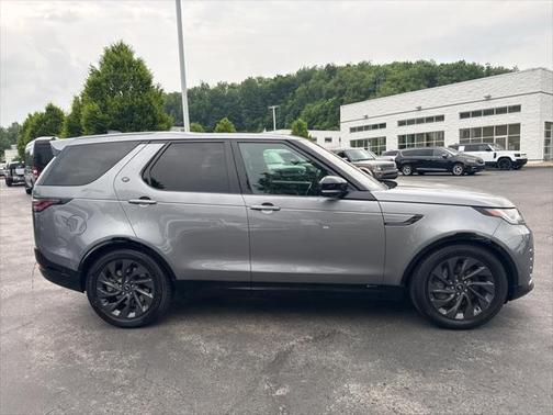 2022 Land Rover Discovery P360 S R-Dynamic