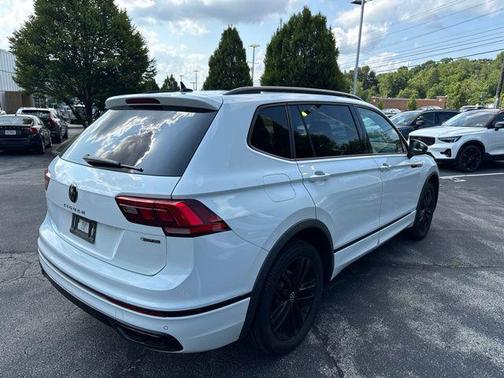 Pure White 2022 Volkswagen Tiguan 2.0T SE R-Line Black 4MOTION