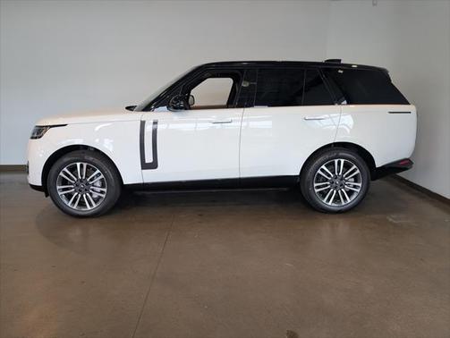 2025 Land Rover Range Rover P530 SE