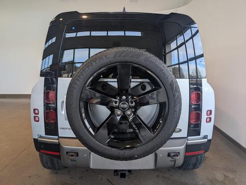 2023 Land Rover Defender 110 X-Dynamic SE