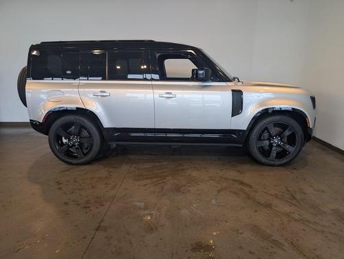 2023 Land Rover Defender 110 X-Dynamic SE