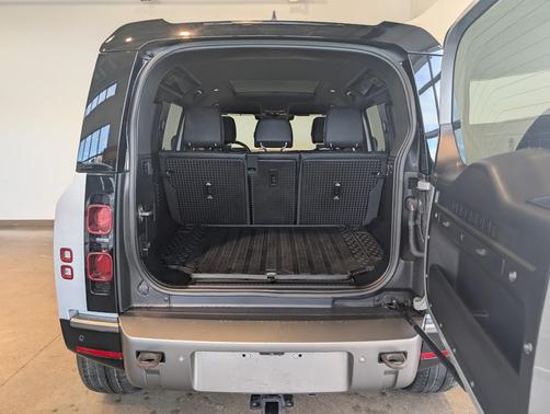 2023 Land Rover Defender 110 X-Dynamic SE