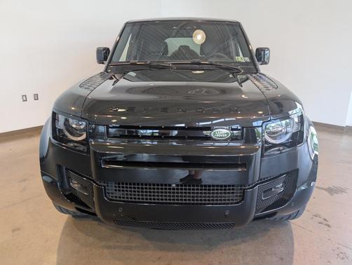 2024 Land Rover Defender 110 V8