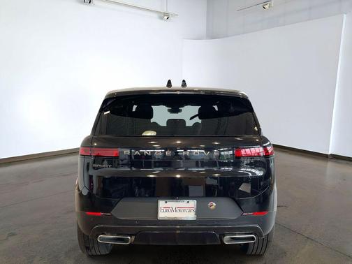 Santorini Black 2026 Land Rover Range Rover Sport SE