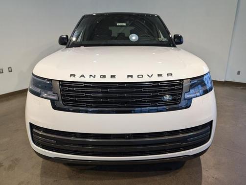2025 Land Rover Range Rover P550e Autobiography
