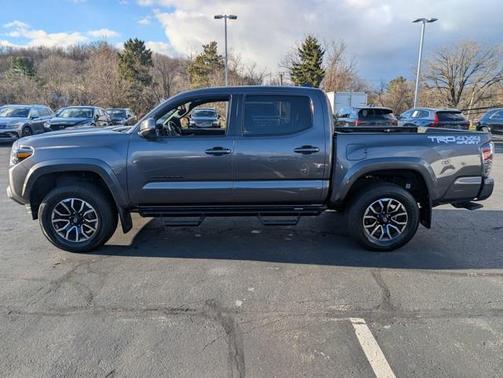 2022 Toyota Tacoma TRD Sport