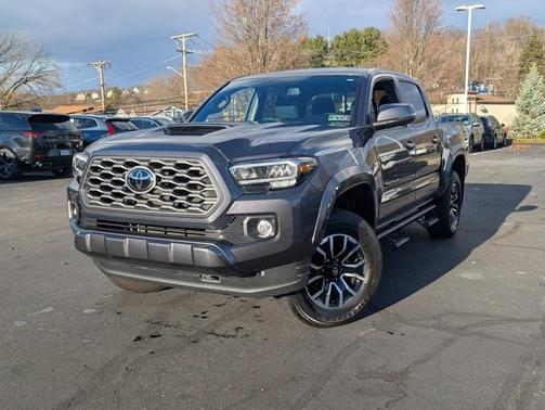 2022 Toyota Tacoma TRD Sport