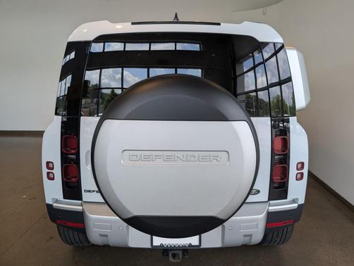 2022 Land Rover Defender 110 S