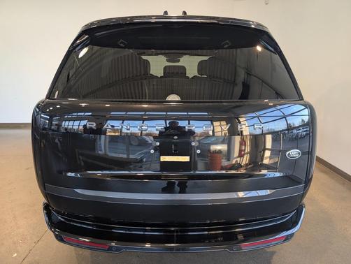 2023 Land Rover Range Rover P400 SE