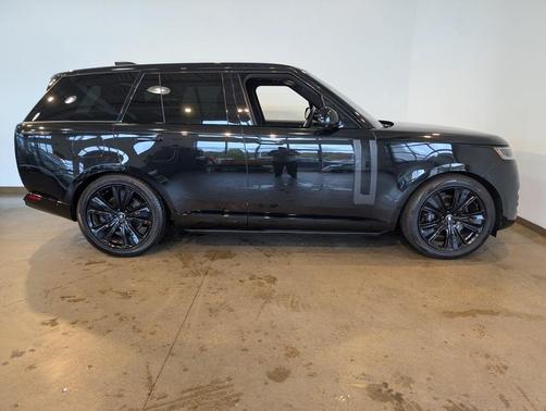 2023 Land Rover Range Rover P530 SE
