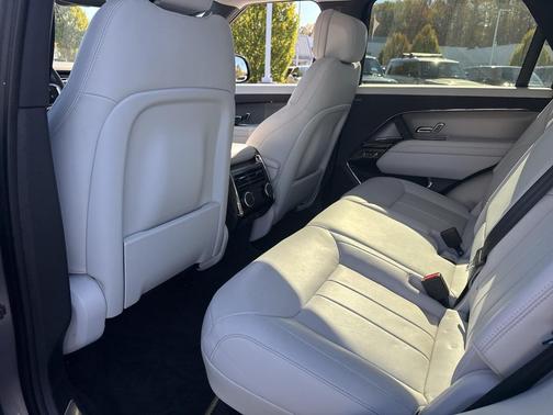 2024 Land Rover Range Rover Sport SE