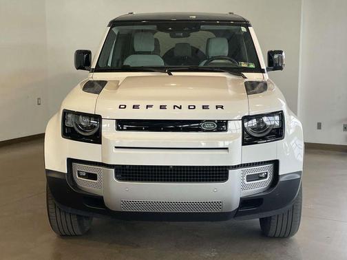 Fuji White 2025 Land Rover Defender 110 P300