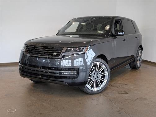 2025 Land Rover Range Rover P400 SE 7 Seat