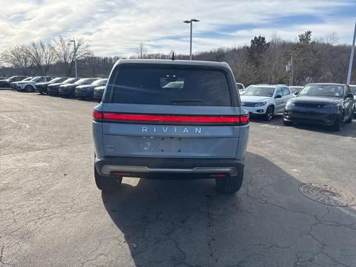 2024 Rivian R1S Adventure Dual Motor Standard Pack