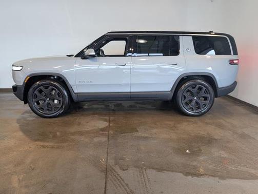 2024 Rivian R1S Adventure Dual Motor Standard Pack