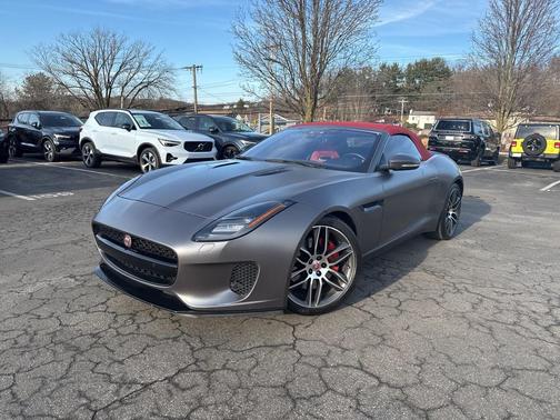 2019 Jaguar F-TYPE P300