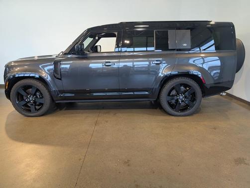 2024 Land Rover Defender V8