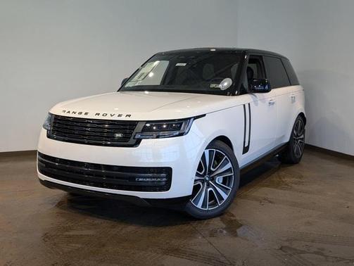 2025 Land Rover Range Rover P550e SE