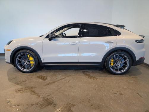 2024 Porsche Cayenne Turbo GT