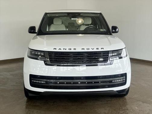 2025 Land Rover Range Rover P400 SE