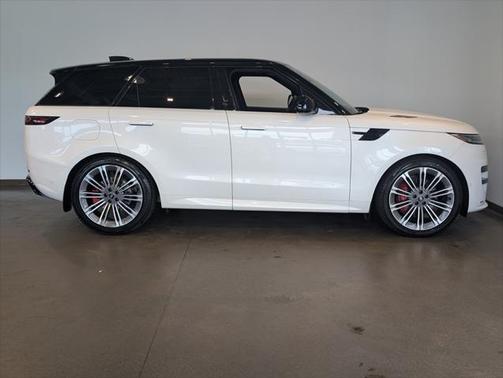 2024 Land Rover Range Rover Sport SE