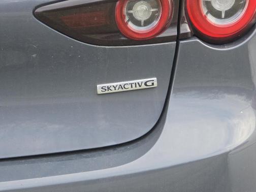 2023 Mazda Mazda3 2.5 S Carbon Edition