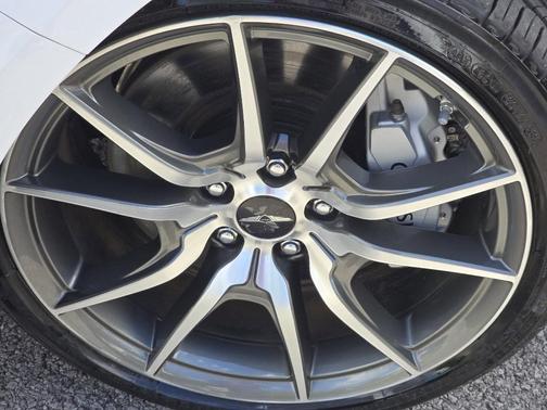 2024 Genesis G70 2.5T
