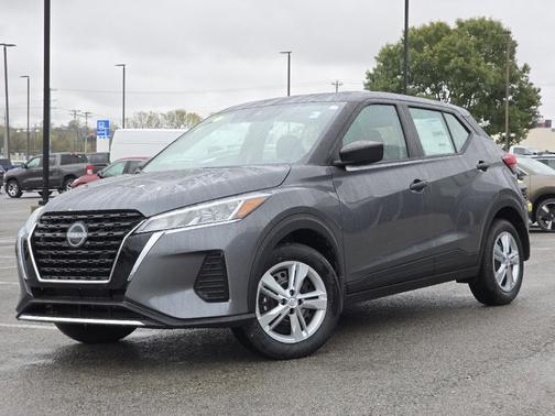 2025 Nissan Kicks Play S