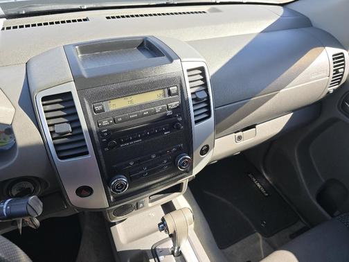 2012 Nissan Frontier SV