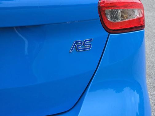 2017 Ford Focus RS Base