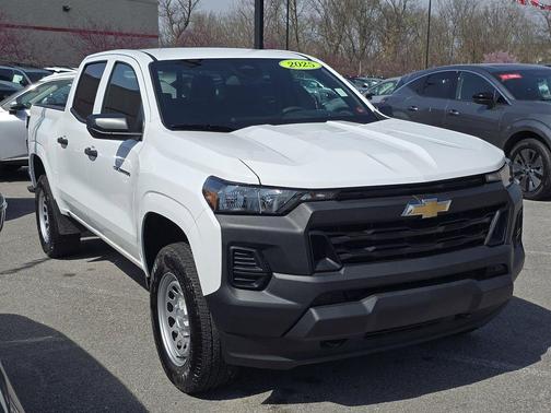2025 Chevrolet Colorado WT