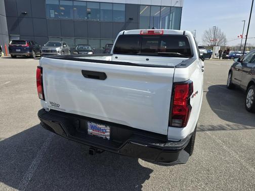 2025 Chevrolet Colorado WT
