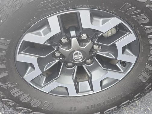 2023 Toyota Tacoma SR