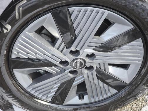 Gun Metallic 2025 Nissan Murano SL
