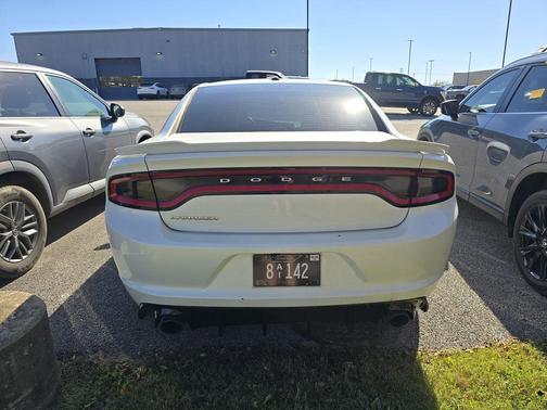 2015 Dodge Charger SE